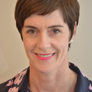 Fiona-Oliver2-320×320